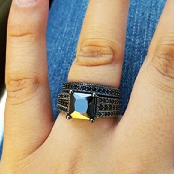 💍PRINCESS CUT BLACK SAPPHIRE 925 SILVER RING💍 - Picture 3 of 6
